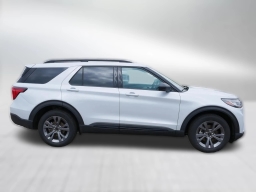 Ford Explorer Active w/200A Pkg 4WD 2026