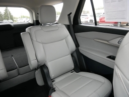 Ford Explorer Active w/200A Pkg 4WD 2026