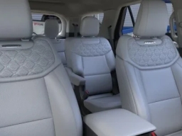 Ford Explorer Platinum 4WD 2026