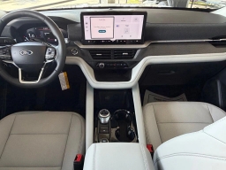 Ford Explorer Platinum 4WD 2026
