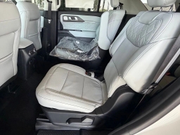 Ford Explorer Platinum 4WD 2026