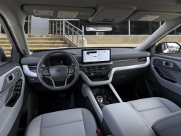 Ford Explorer Platinum 4WD 2026