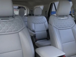 Ford Explorer Platinum 4WD 2026