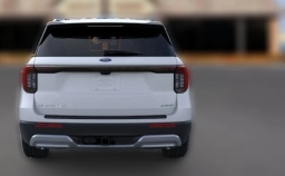 Ford Explorer Platinum 4WD 2026