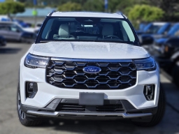 Ford Explorer Platinum 4WD 2026