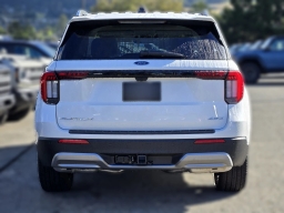 Ford Explorer Platinum 4WD 2026
