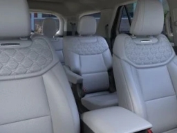 Ford Explorer Platinum 4WD 2026