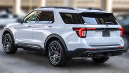 Ford Explorer ST RWD 2026