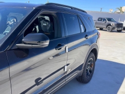 Ford Explorer Tremor 4WD 2026