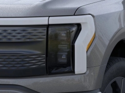 Ford F-150 Lightning Flash 4WD SuperCrew 5.5' Box 2025