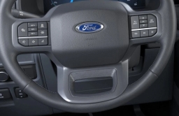 Ford F-150 Lightning Flash 4WD SuperCrew 5.5' Box 2025