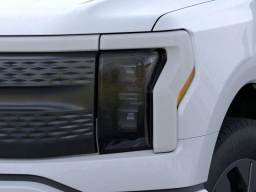 Ford F-150 Lightning Flash 4WD SuperCrew 5.5' Box 2025