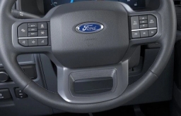 Ford F-150 Lightning Flash 4WD SuperCrew 5.5' Box 2025