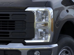 Ford Super Duty F-250 SRW XL 4WD Crew Cab 6.75' Box 2026