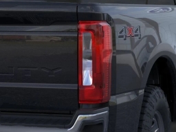 Ford Super Duty F-250 SRW XL 4WD Crew Cab 6.75' Box 2026