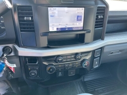 Ford Super Duty F-250 SRW XL 4WD Crew Cab 6.75' Box 2026