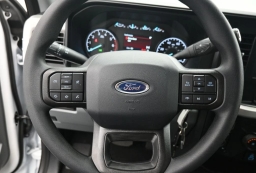 Ford Super Duty F-250 SRW XL 4WD Crew Cab 6.75' Box 2026