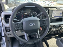 Ford Super Duty F-250 SRW XL 4WD Crew Cab 6.75' Box 2026