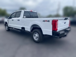 Ford Super Duty F-250 SRW XL 4WD Crew Cab 8' Box 2026
