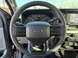 Ford Super Duty F-250 SRW XL 4WD Crew Cab 6.75' Box 2026