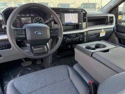 Ford Super Duty F-250 SRW XL 4WD Crew Cab 6.75' Box 2026