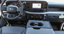 Ford Super Duty F-250 SRW XL 4WD Crew Cab 8' Box 2026