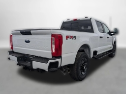 Ford Super Duty F-250 SRW XL 4WD Crew Cab 6.75' Box 2026