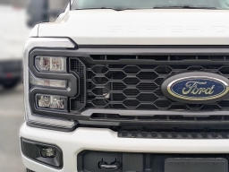 Ford Super Duty F-250 SRW XL 4WD Crew Cab 6.75' Box 2026