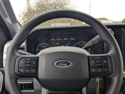 Ford Super Duty F-250 SRW XL 4WD Crew Cab 6.75' Box 2026