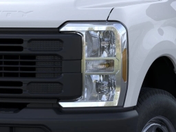 Ford Super Duty F-250 SRW XLT 4WD SuperCab 8' Box 2026
