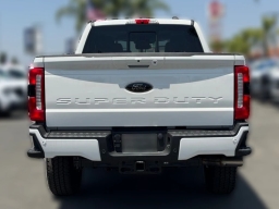 Ford Super Duty F-250 SRW LARIAT 4WD Crew Cab 6.75' Box 2026