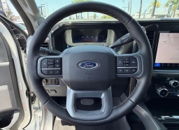 Ford Super Duty F-250 SRW LARIAT 4WD Crew Cab 6.75' Box 2026
