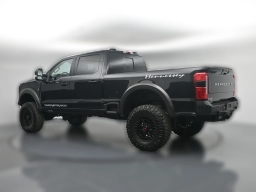 Ford Super Duty F-250 SRW LARIAT 4WD Crew Cab 6.75' Box 2026