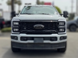 Ford Super Duty F-250 SRW LARIAT 4WD Crew Cab 6.75' Box 2026