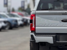 Ford Super Duty F-250 SRW LARIAT 4WD Crew Cab 6.75' Box 2026