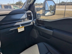 Ford Super Duty F-250 SRW LARIAT 4WD Crew Cab 6.75' Box 2026