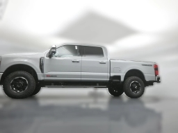 Ford Super Duty F-250 SRW Platinum 4WD Crew Cab 6.75' Box 2026
