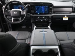 Ford Super Duty F-250 SRW Platinum 4WD Crew Cab 6.75' Box 2026