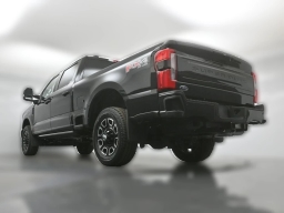 Ford Super Duty F-250 SRW Platinum 4WD Crew Cab 6.75' Box 2026