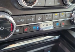 Ford Super Duty F-250 SRW LARIAT 4WD Crew Cab 6.75' Box 2026