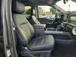Ford Super Duty F-250 SRW LARIAT 4WD Crew Cab 6.75' Box 2026