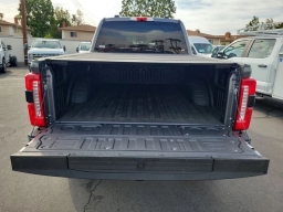 Ford Super Duty F-250 SRW LARIAT 4WD Crew Cab 6.75' Box 2026