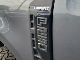 Ford Super Duty F-250 SRW LARIAT 4WD Crew Cab 6.75' Box 2026