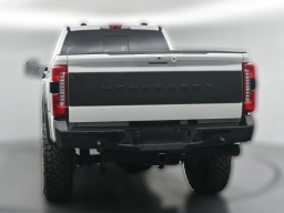 Ford Super Duty F-250 SRW LARIAT 4WD Crew Cab 6.75' Box 2026