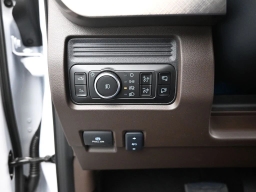 Ford Super Duty F-250 SRW King Ranch 4WD Crew Cab 6.75' Box 2026