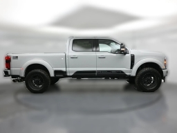 Ford Super Duty F-250 SRW LARIAT 4WD Crew Cab 6.75' Box 2026