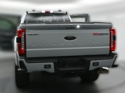 Ford Super Duty F-250 SRW LARIAT 4WD Crew Cab 6.75' Box 2026