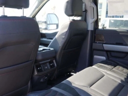 Ford Super Duty F-250 SRW LARIAT 4WD Crew Cab 6.75' Box 2026