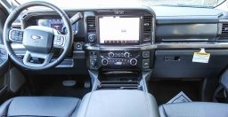 Ford Super Duty F-250 SRW LARIAT 4WD Crew Cab 6.75' Box 2026