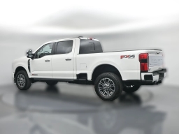 Ford Super Duty F-250 SRW Platinum 4WD Crew Cab 6.75' Box 2026